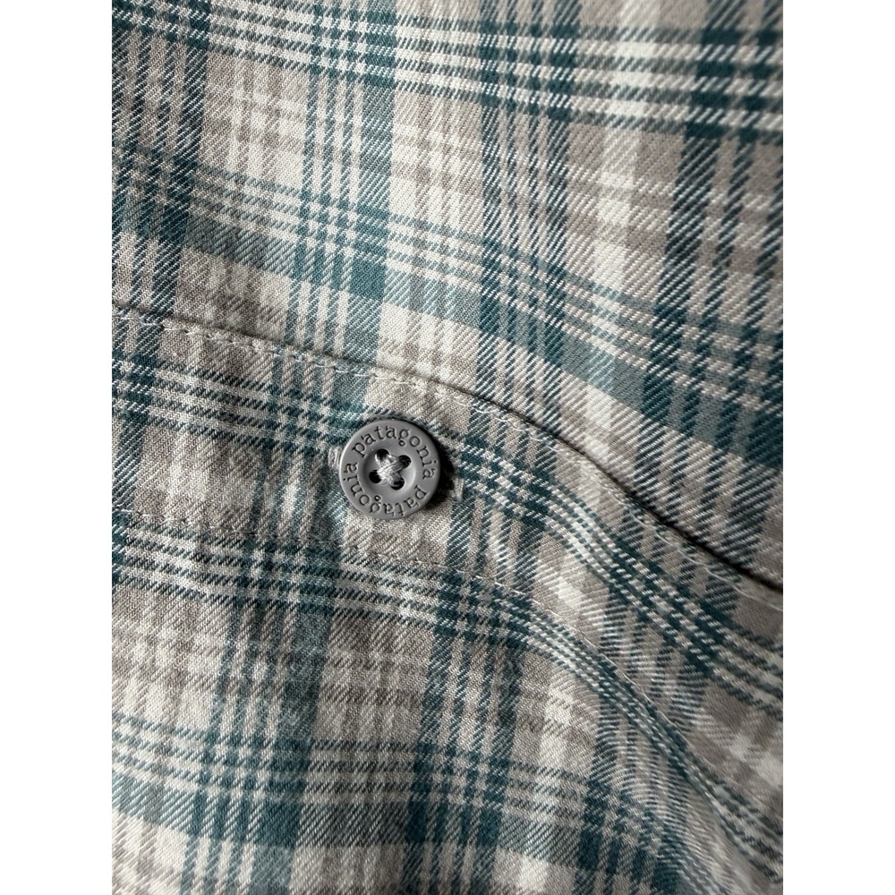 Patagonia Button Down Shirt Mens Sz L Gray Plaid Organic Cotton Outdoor Hiking - Picture 9 of 14